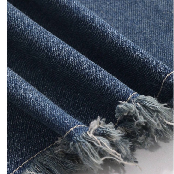 Medium wash High Waisted Frayed Hem Denim Jean Maxi Skirt - Picture 3 of 4